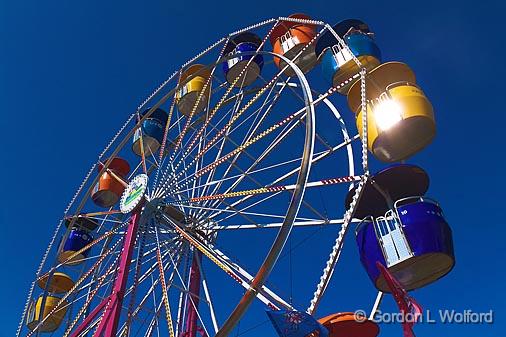Ferris Wheel_04339.jpg - Photographed in Orillia, Ontario, Canada.